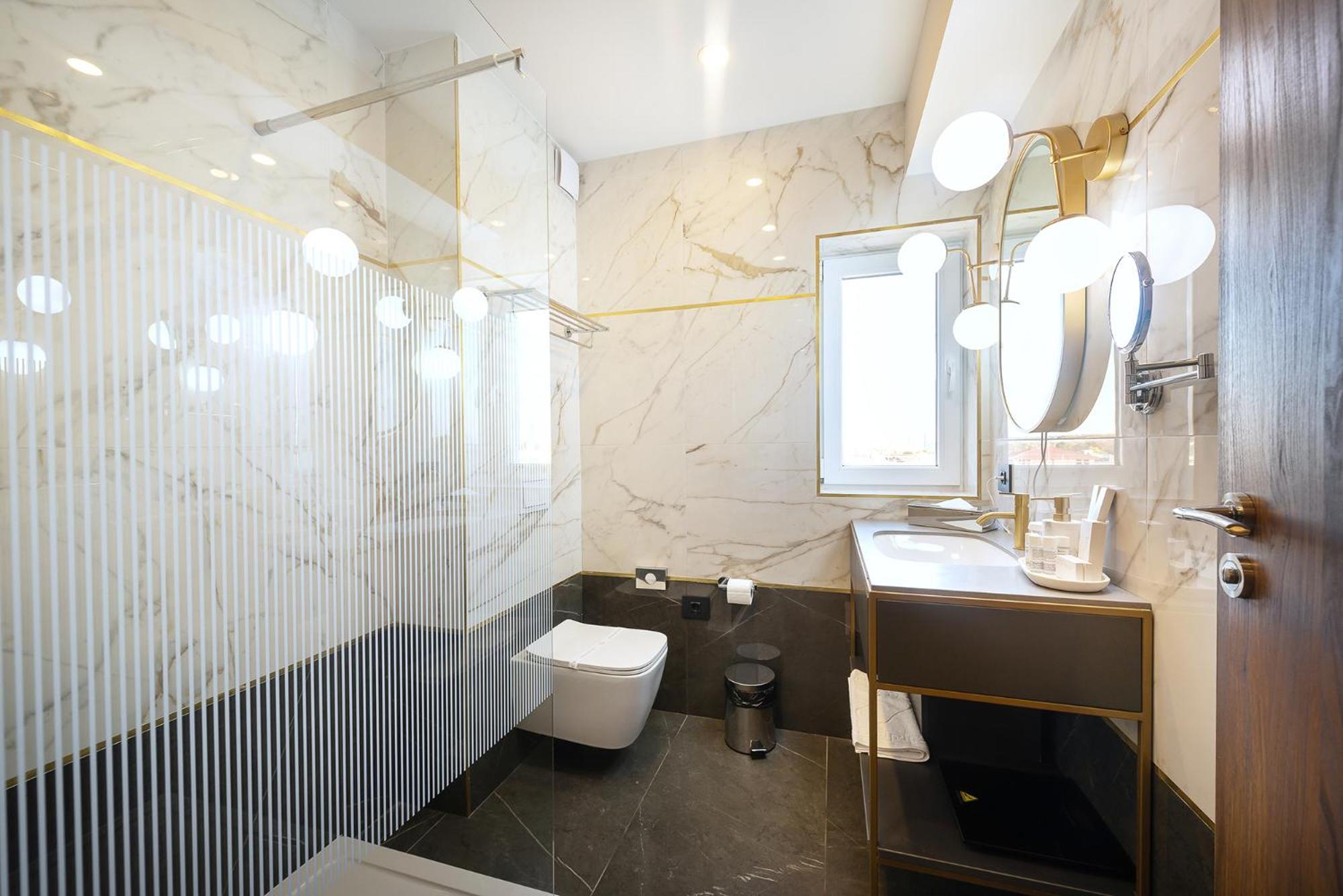 Yasu Luxury Apartment